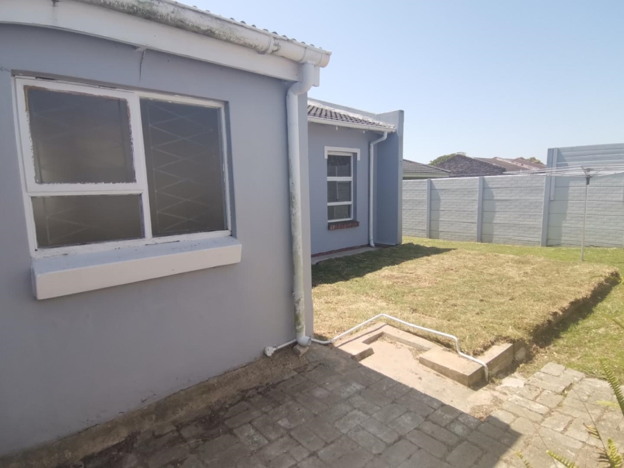 2 Bedroom Property for Sale in Sherwood Eastern Cape